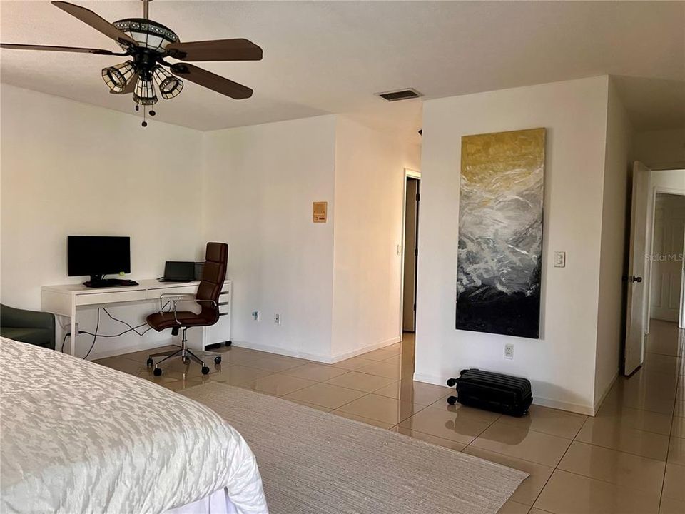 For Rent: $4,599 (3 beds, 2 baths, 2180 Square Feet)