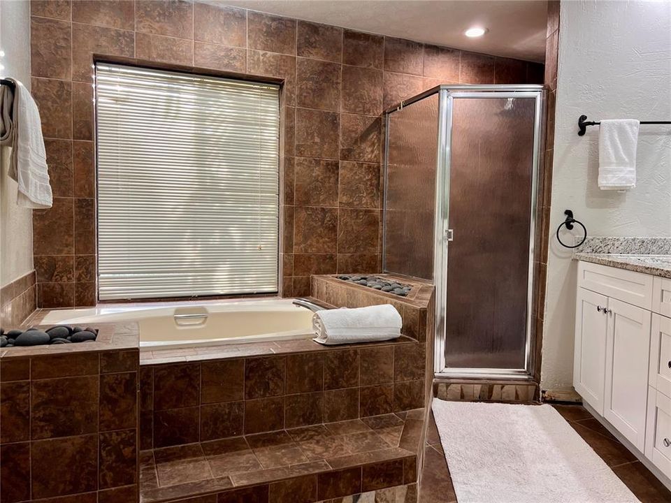 For Rent: $4,599 (3 beds, 2 baths, 2180 Square Feet)