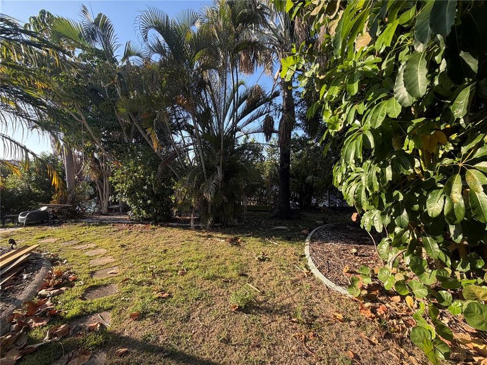 For Rent: $4,599 (3 beds, 2 baths, 2180 Square Feet)