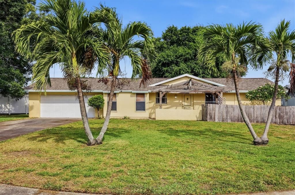 For Sale: $299,000 (2 beds, 2 baths, 1246 Square Feet)