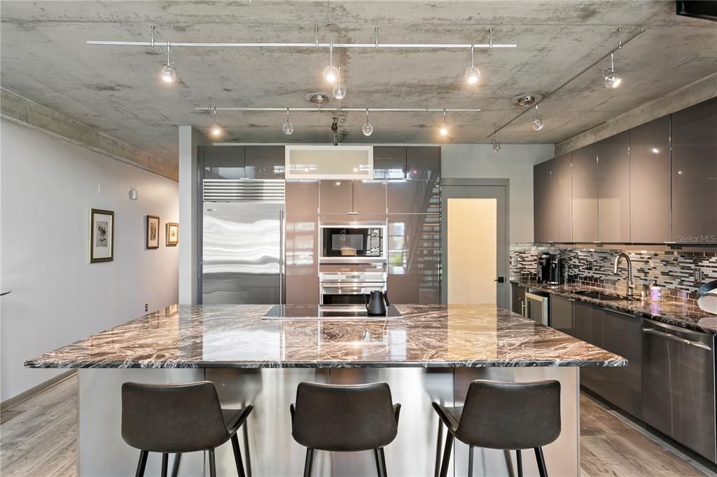For Sale: $795,000 (1 beds, 2 baths, 1523 Square Feet)