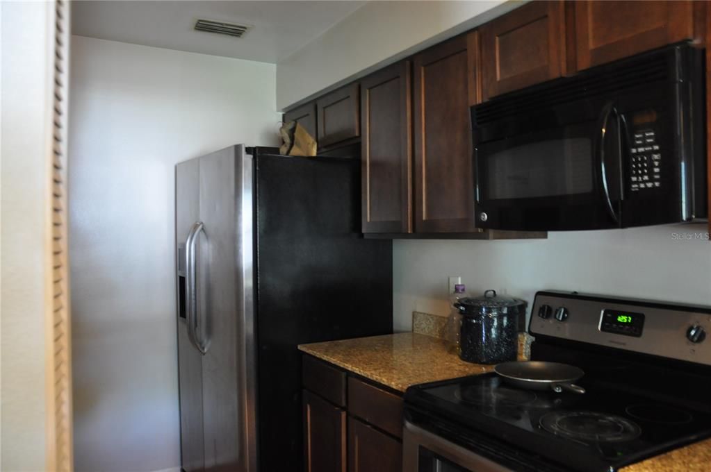 En Venta: $143,500 (2 camas, 2 baños, 912 Pies cuadrados)