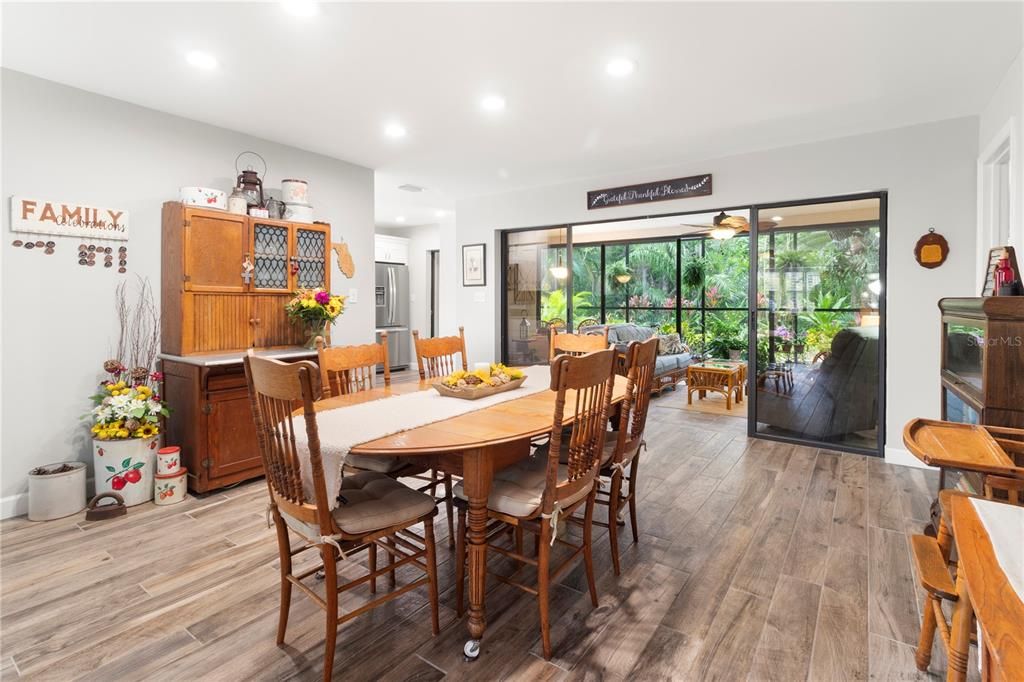 Activo con contrato: $169,900 (2 camas, 2 baños, 1224 Pies cuadrados)