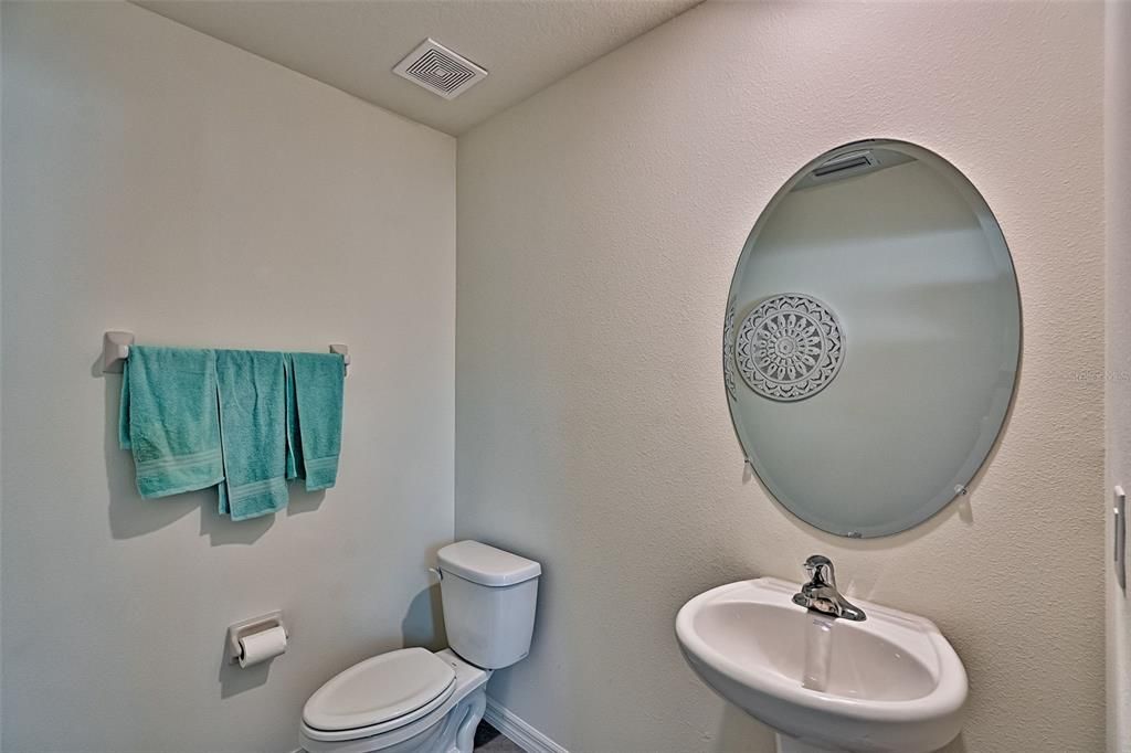 For Rent: $2,600 (4 beds, 2 baths, 2148 Square Feet)