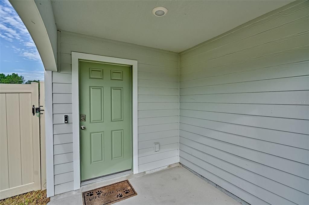 For Rent: $2,600 (4 beds, 2 baths, 2148 Square Feet)