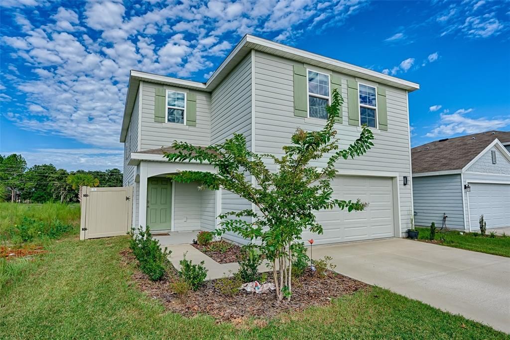 For Rent: $2,600 (4 beds, 2 baths, 2148 Square Feet)