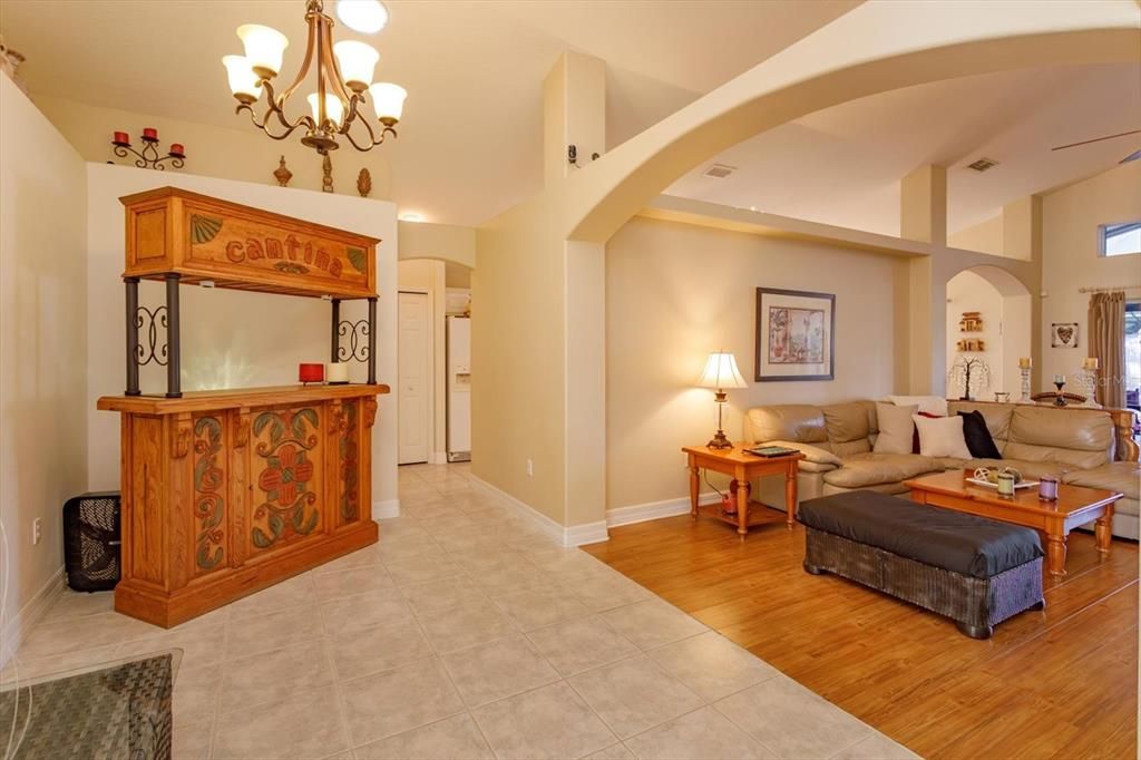 For Sale: $440,000 (3 beds, 2 baths, 1843 Square Feet)