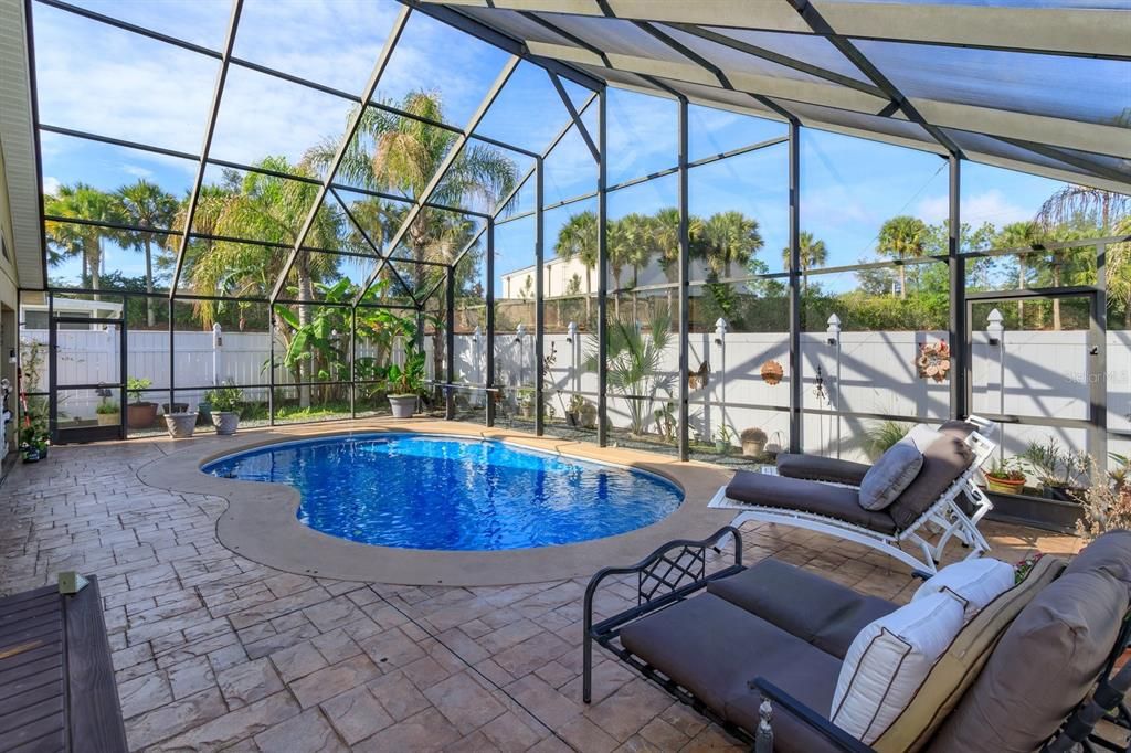For Sale: $440,000 (3 beds, 2 baths, 1843 Square Feet)