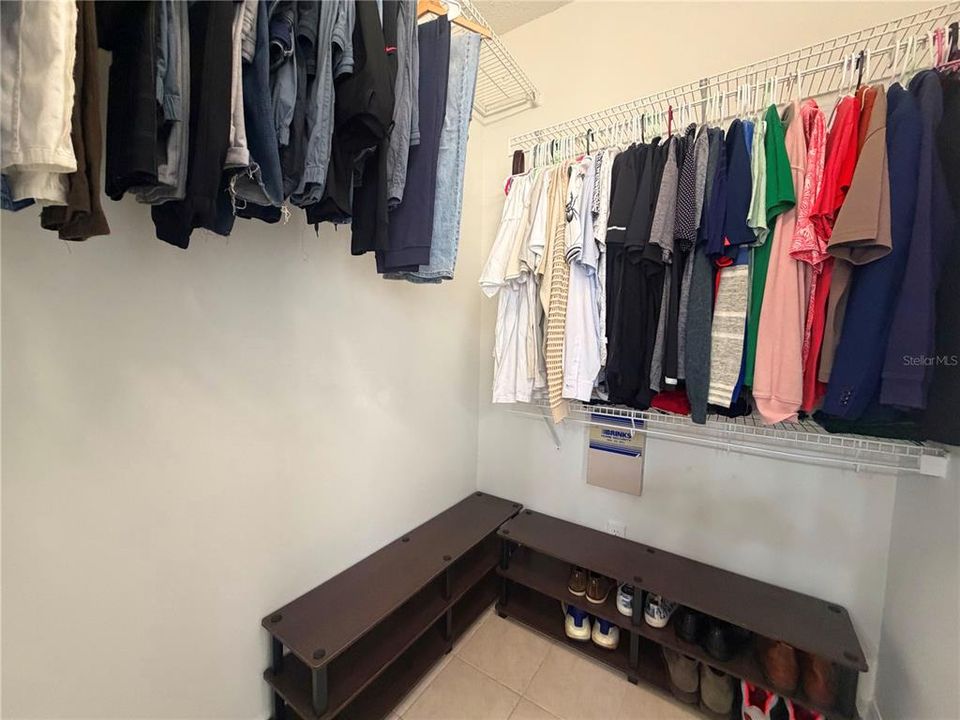En Renta: $2,575 (3 camas, 2 baños, 1310 Pies cuadrados)