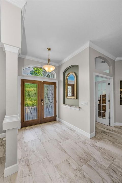 Activo con contrato: $1,295,000 (4 camas, 3 baños, 3316 Pies cuadrados)