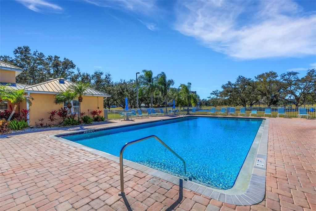Под контрактом: $175,000 (2 спален, 2 ванн, 1256 Квадратных фут)
