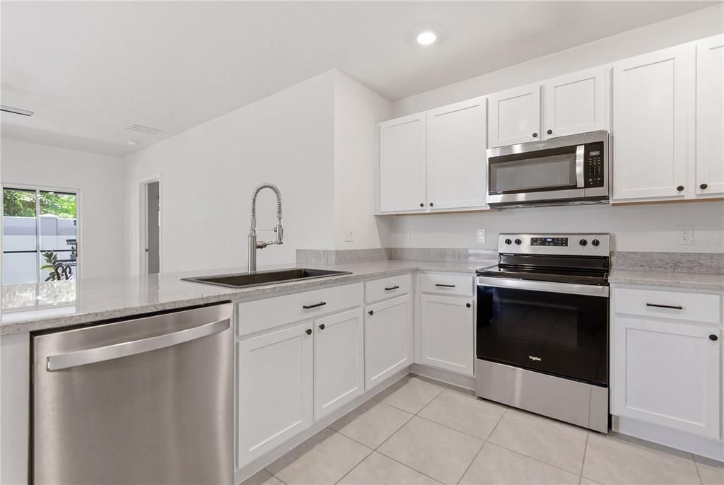 For Sale: $399,900 (3 beds, 2 baths, 1516 Square Feet)