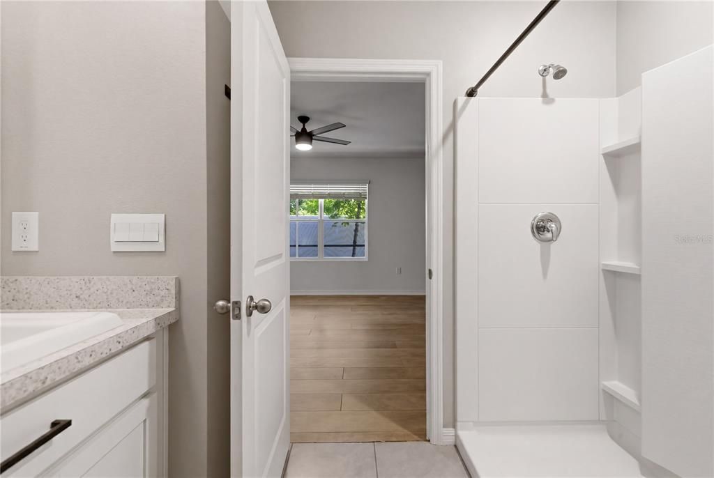 For Sale: $399,900 (3 beds, 2 baths, 1516 Square Feet)