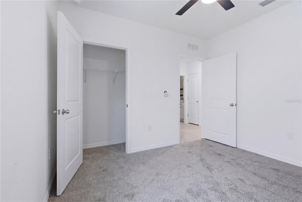 For Sale: $399,900 (3 beds, 2 baths, 1516 Square Feet)