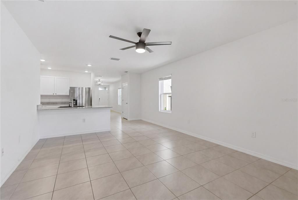 For Sale: $399,900 (3 beds, 2 baths, 1516 Square Feet)