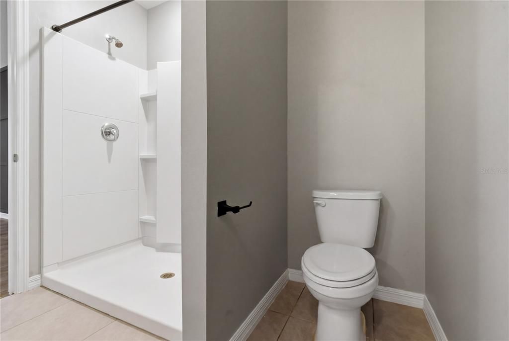For Sale: $399,900 (3 beds, 2 baths, 1516 Square Feet)