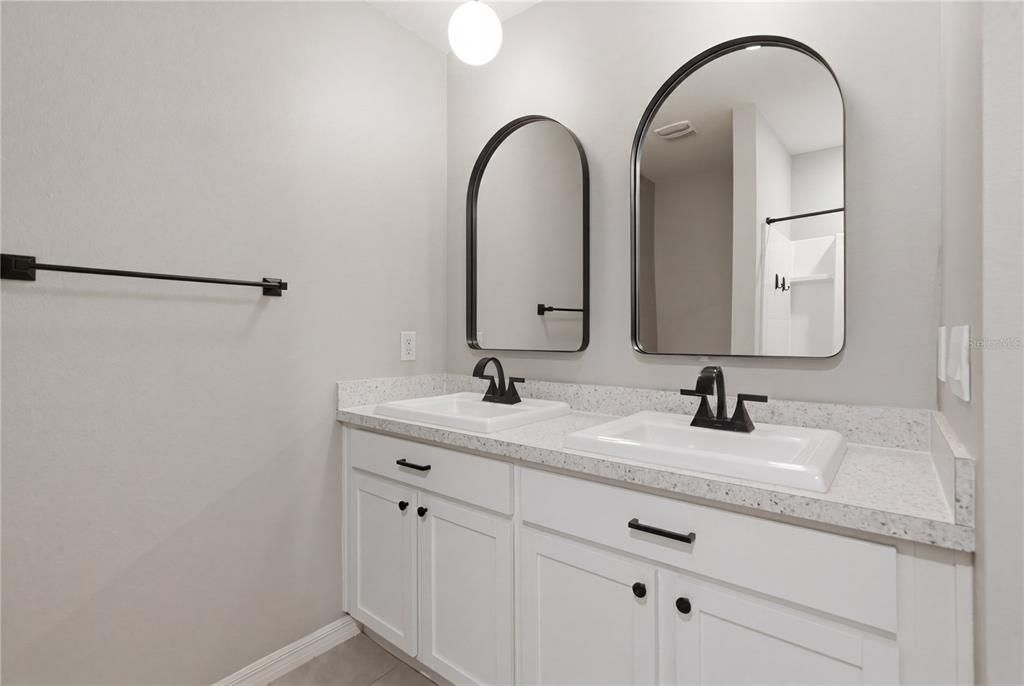 For Sale: $399,900 (3 beds, 2 baths, 1516 Square Feet)