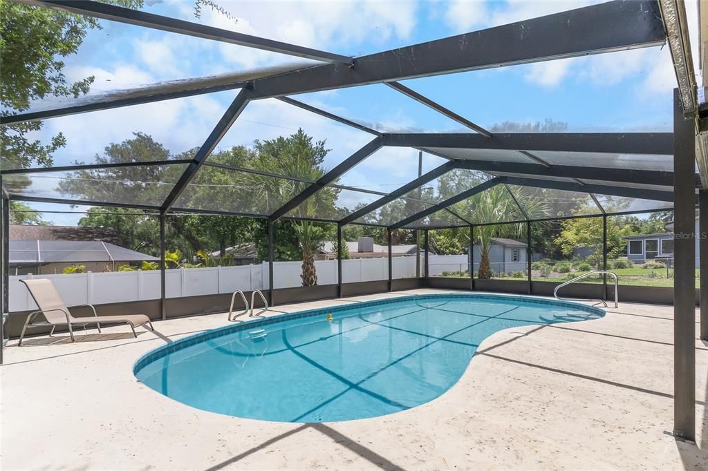 Active With Contract: $469,000 (4 beds, 2 baths, 1875 Square Feet)