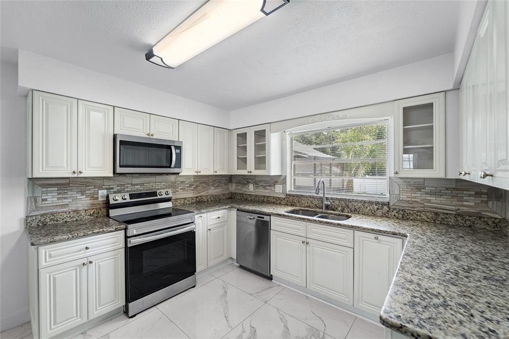 Active With Contract: $469,000 (4 beds, 2 baths, 1875 Square Feet)