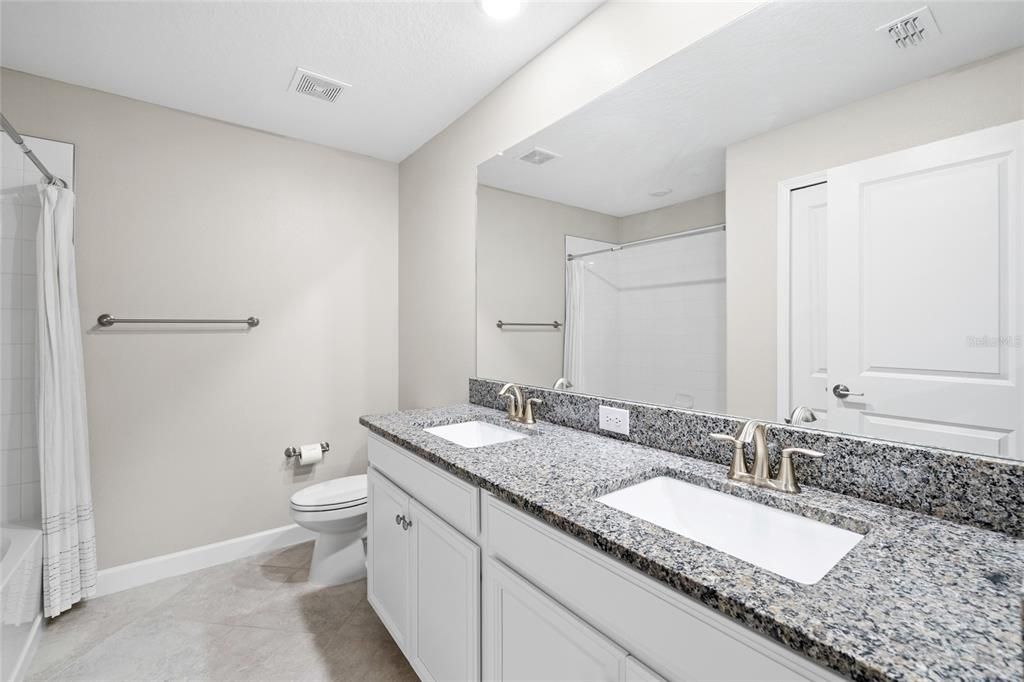 For Sale: $375,000 (4 beds, 2 baths, 2251 Square Feet)