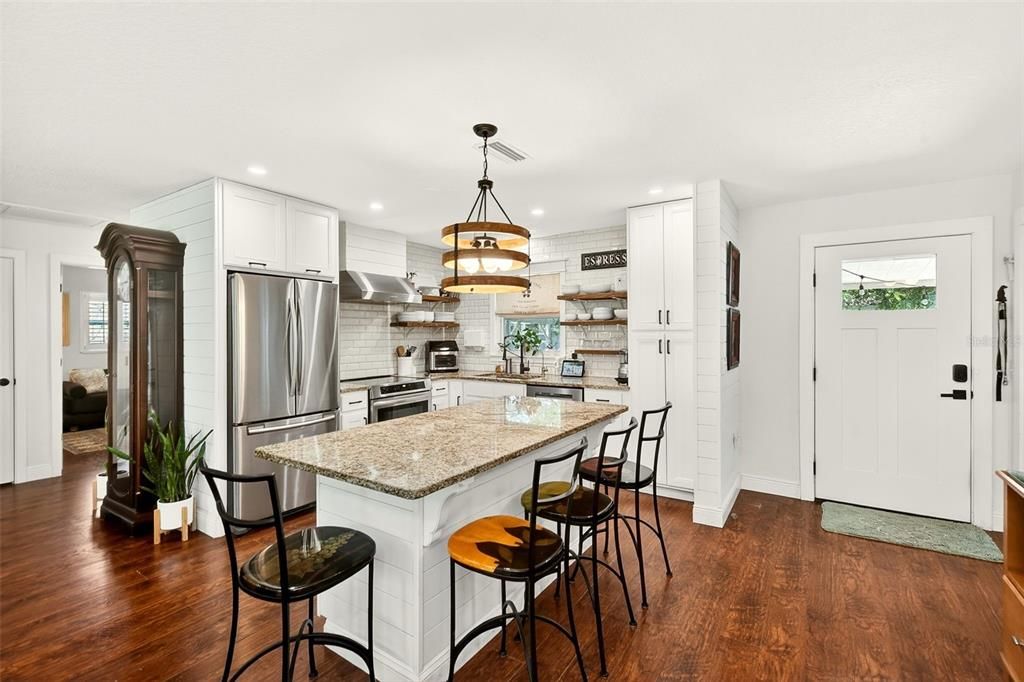 For Sale: $795,000 (3 beds, 2 baths, 1296 Square Feet)