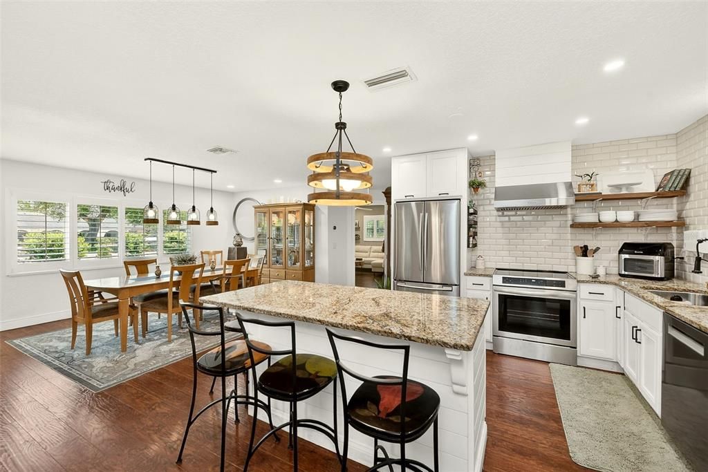 For Sale: $795,000 (3 beds, 2 baths, 1296 Square Feet)