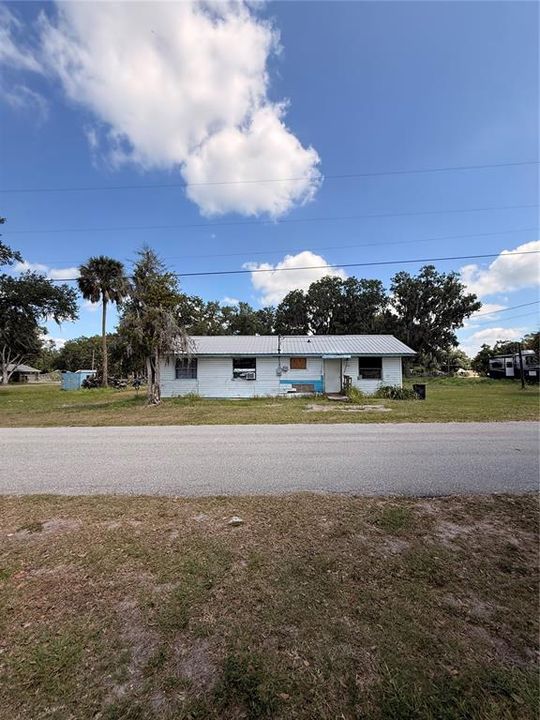 For Sale: $104,900 (3 beds, 1 baths, 1269 Square Feet)