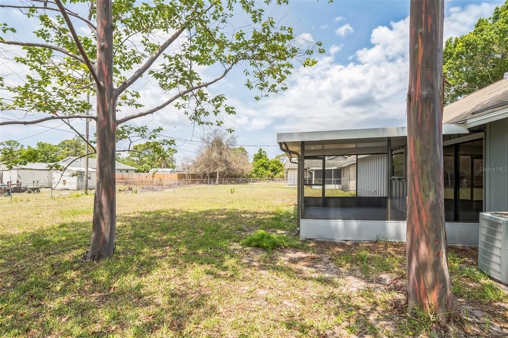 Activo con contrato: $215,900 (3 camas, 2 baños, 1092 Pies cuadrados)