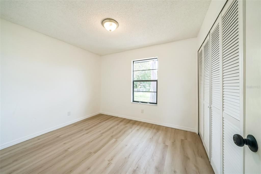 Activo con contrato: $215,900 (3 camas, 2 baños, 1092 Pies cuadrados)