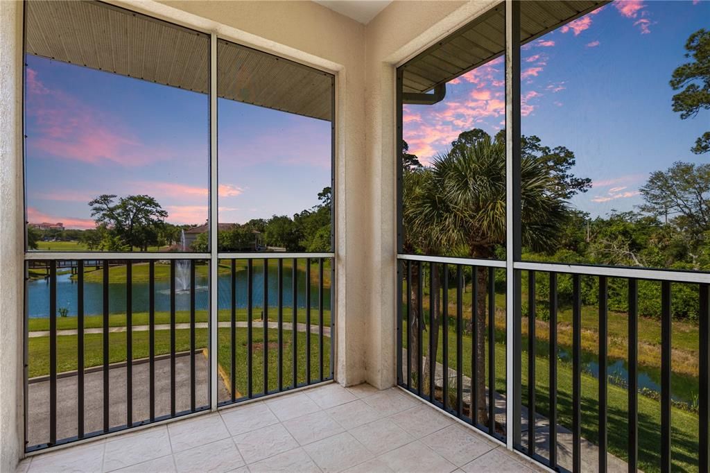 For Sale: $299,000 (2 beds, 2 baths, 1065 Square Feet)