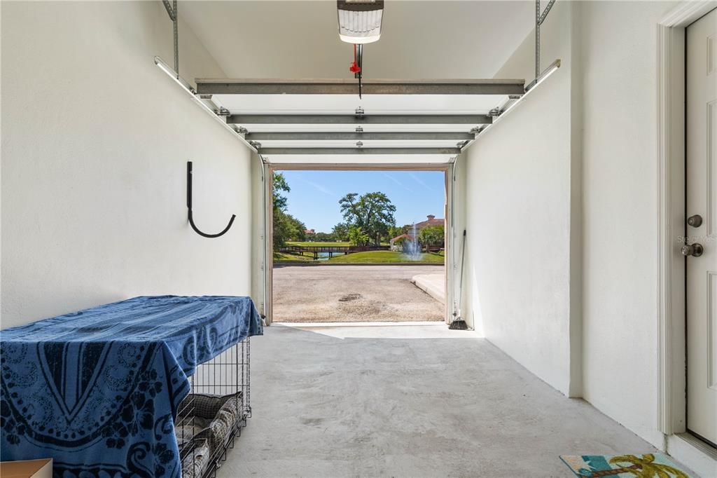 For Sale: $299,000 (2 beds, 2 baths, 1065 Square Feet)