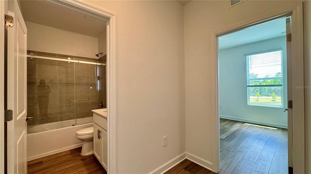 For Rent: $5,400 (6 beds, 5 baths, 3275 Square Feet)