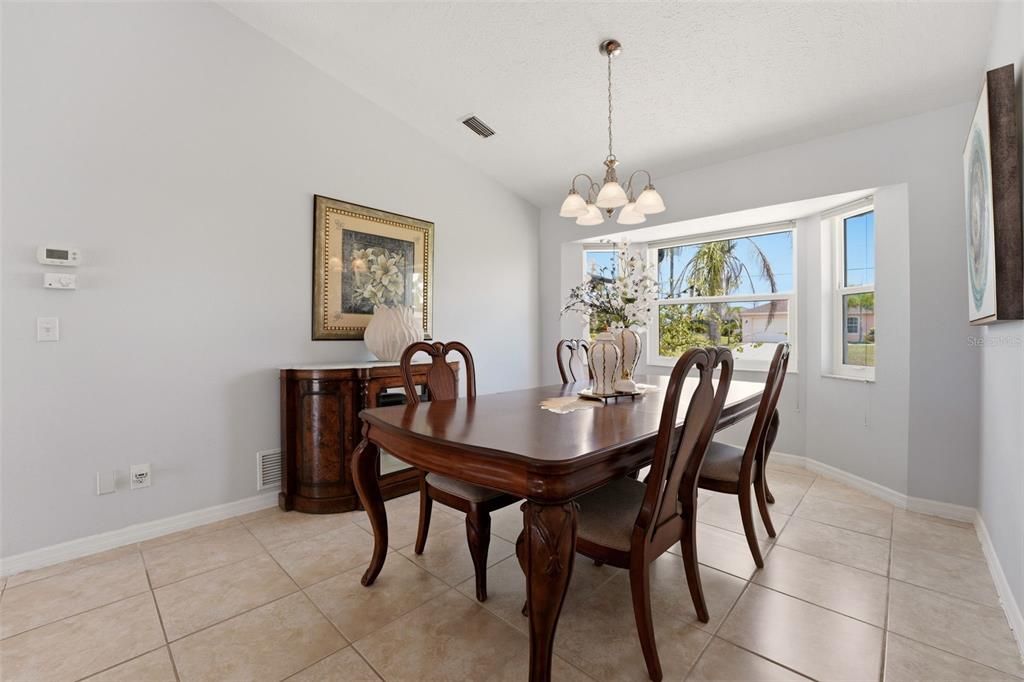For Sale: $434,000 (3 beds, 2 baths, 2098 Square Feet)