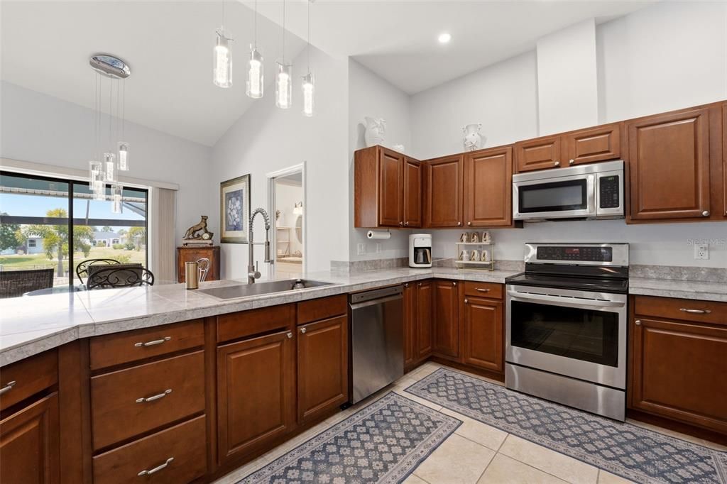 For Sale: $434,000 (3 beds, 2 baths, 2098 Square Feet)