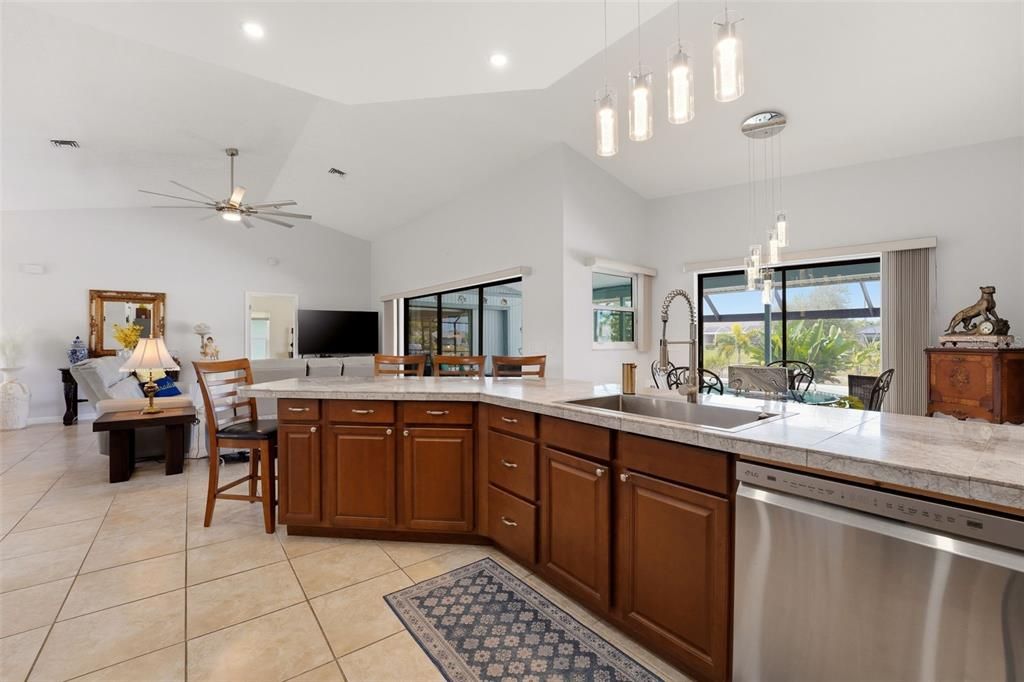 For Sale: $434,000 (3 beds, 2 baths, 2098 Square Feet)