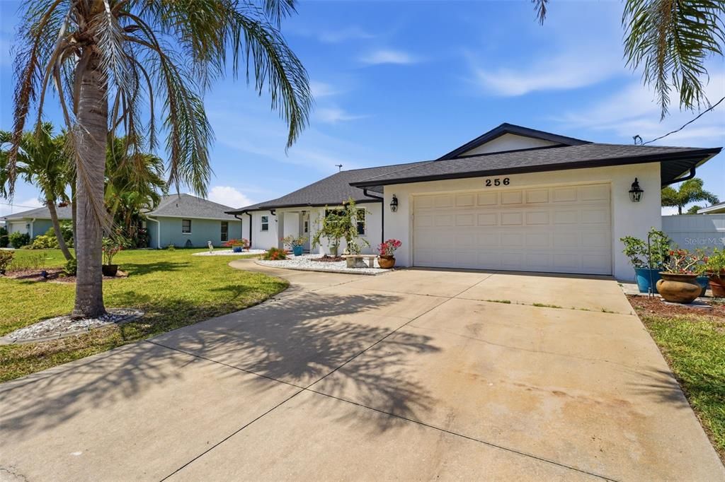 For Sale: $434,000 (3 beds, 2 baths, 2098 Square Feet)