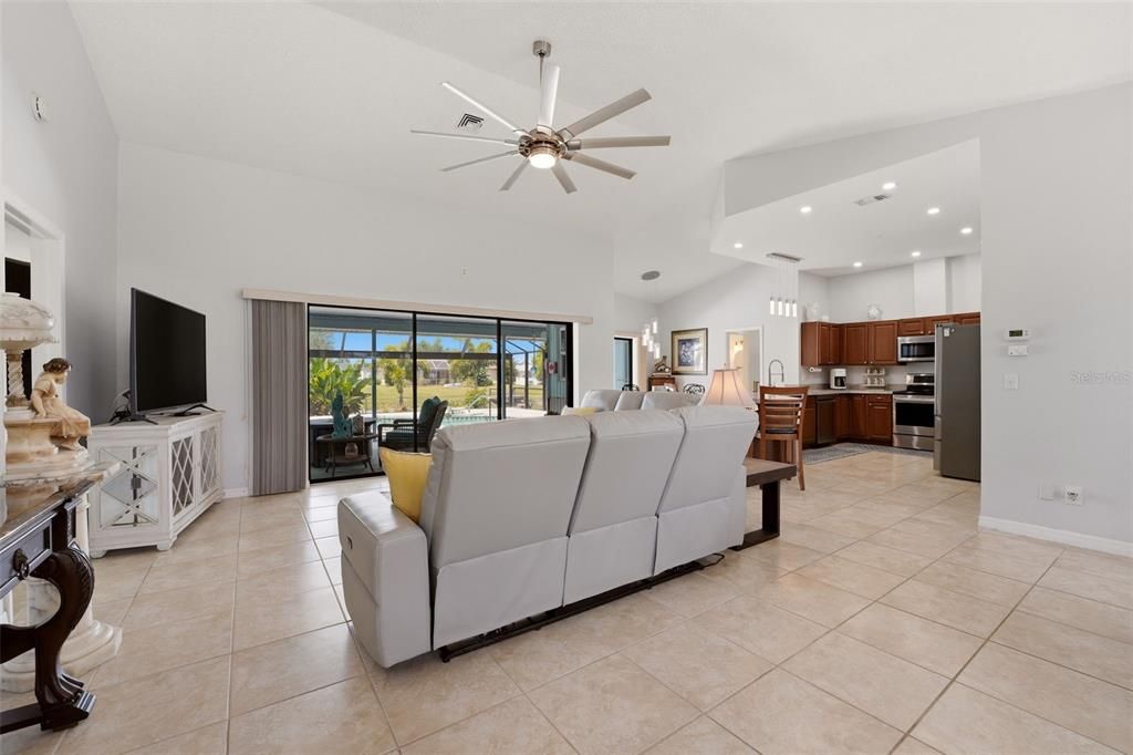 For Sale: $434,000 (3 beds, 2 baths, 2098 Square Feet)