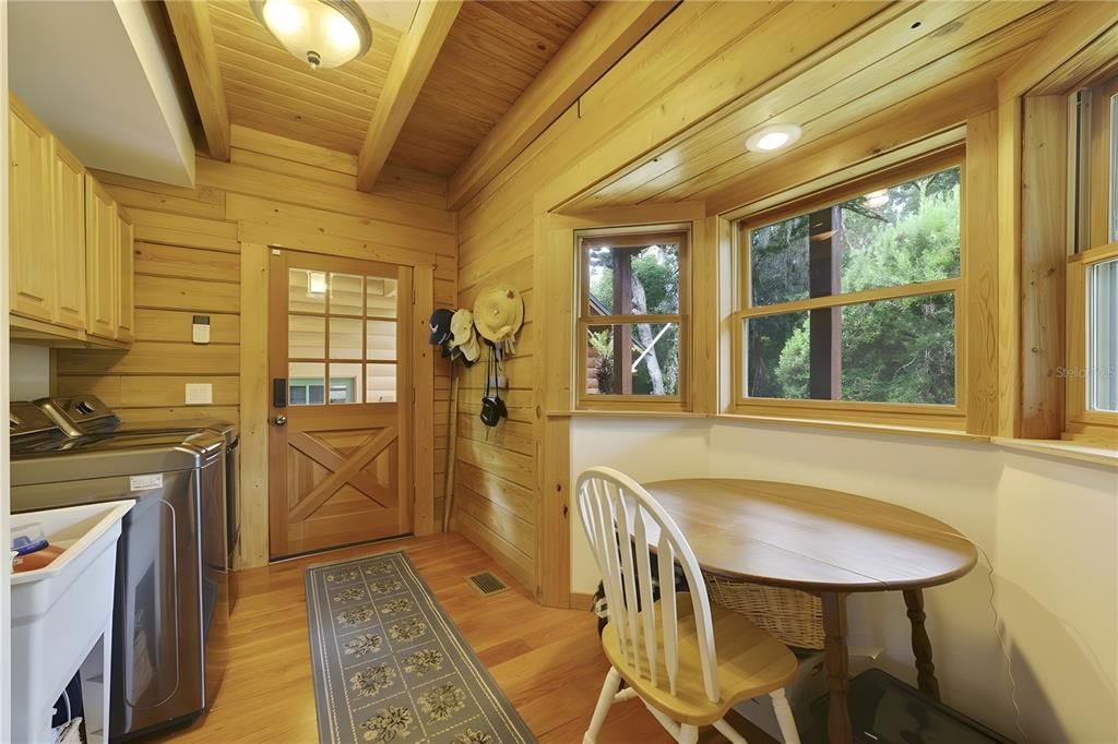 For Sale: $699,000 (3 beds, 2 baths, 2890 Square Feet)