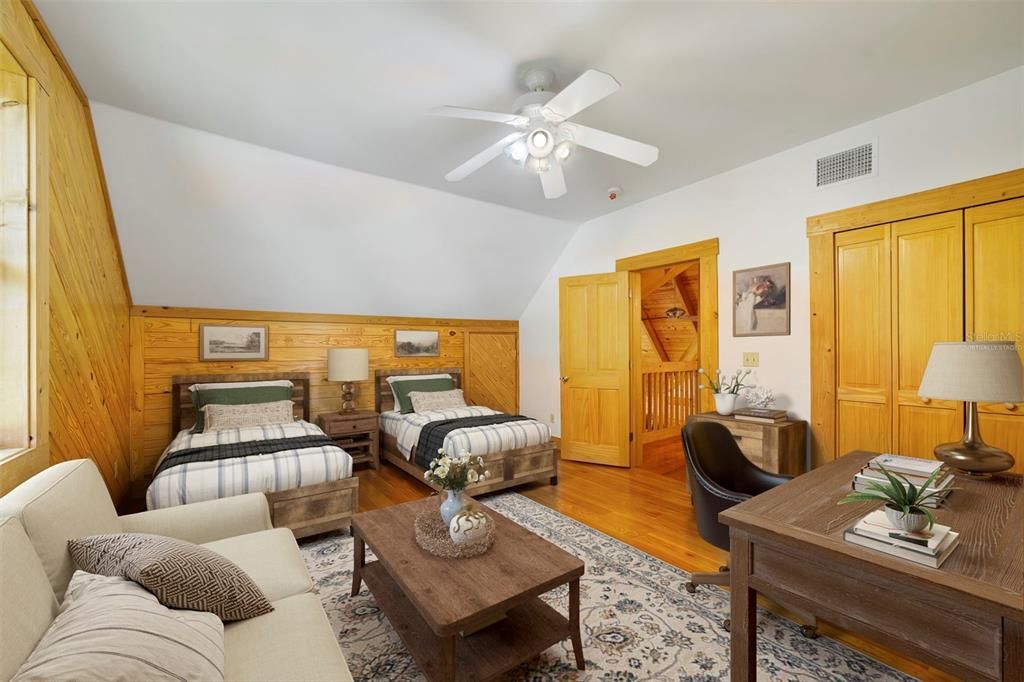 For Sale: $699,000 (3 beds, 2 baths, 2890 Square Feet)