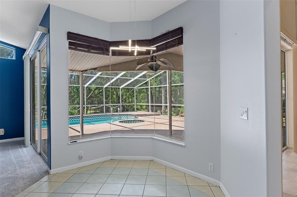 Active With Contract: $340,000 (3 beds, 3 baths, 2305 Square Feet)