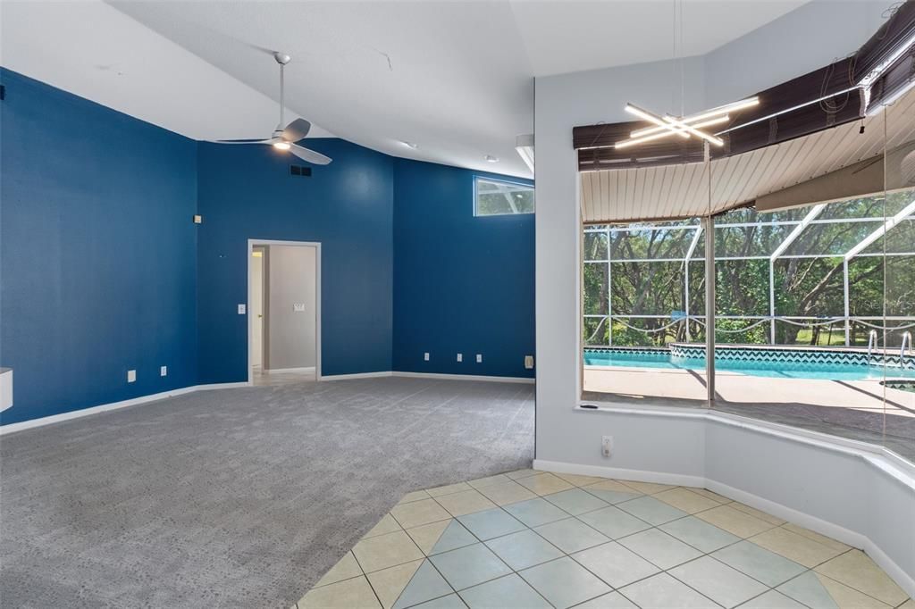 Active With Contract: $340,000 (3 beds, 3 baths, 2305 Square Feet)