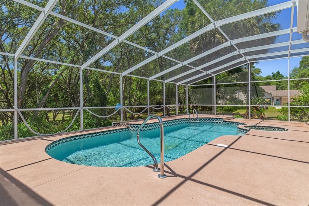 Active With Contract: $340,000 (3 beds, 3 baths, 2305 Square Feet)