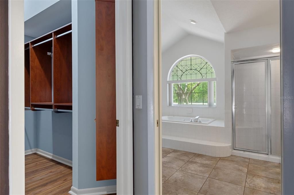 Active With Contract: $340,000 (3 beds, 3 baths, 2305 Square Feet)