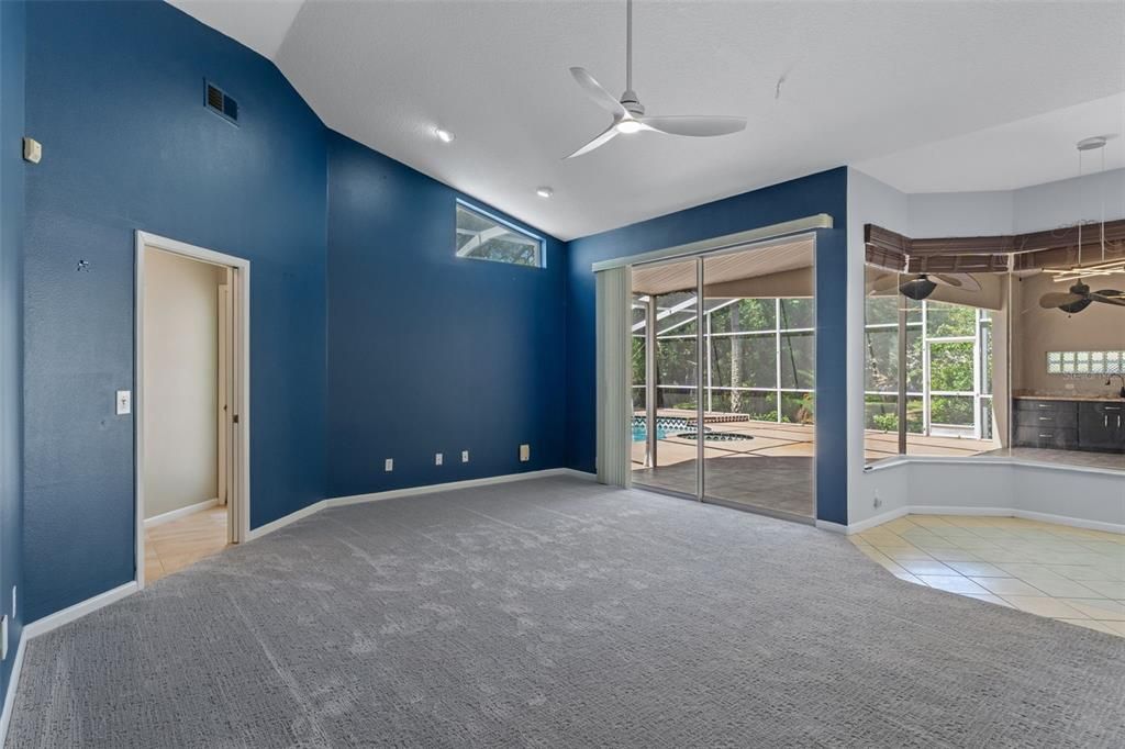 Active With Contract: $340,000 (3 beds, 3 baths, 2305 Square Feet)