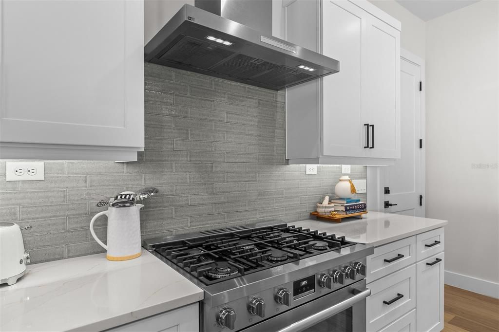 En Venta: $899,000 (3 camas, 2 baños, 1884 Pies cuadrados)