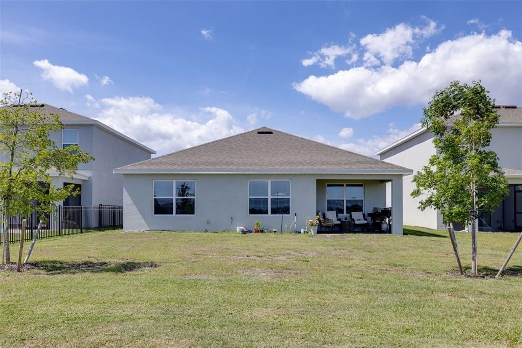 For Sale: $315,000 (3 beds, 2 baths, 1672 Square Feet)