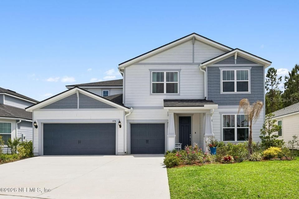 For Sale: $590,000 (5 beds, 3 baths, 3695 Square Feet)