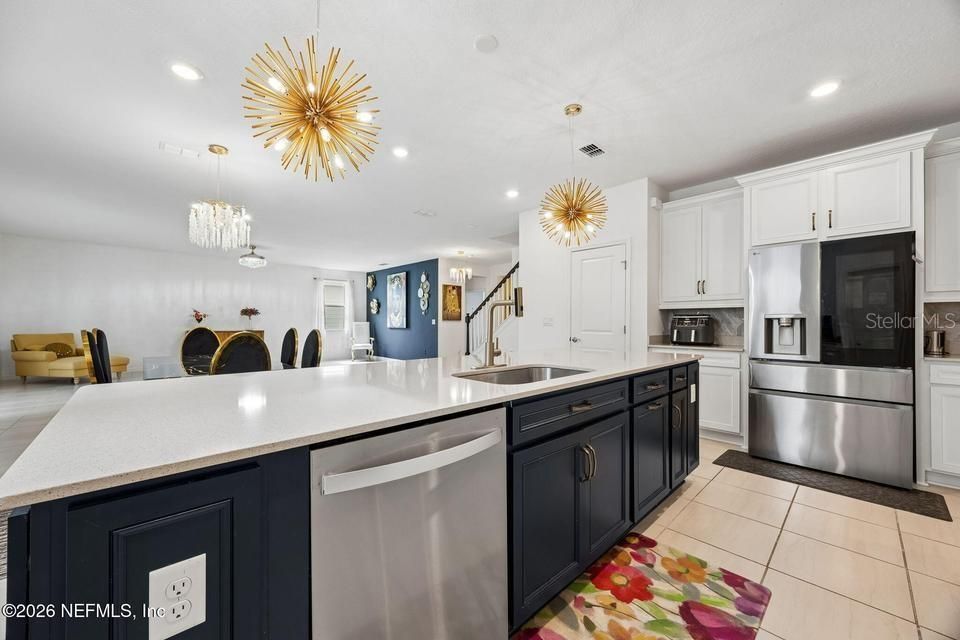 For Sale: $590,000 (5 beds, 3 baths, 3695 Square Feet)