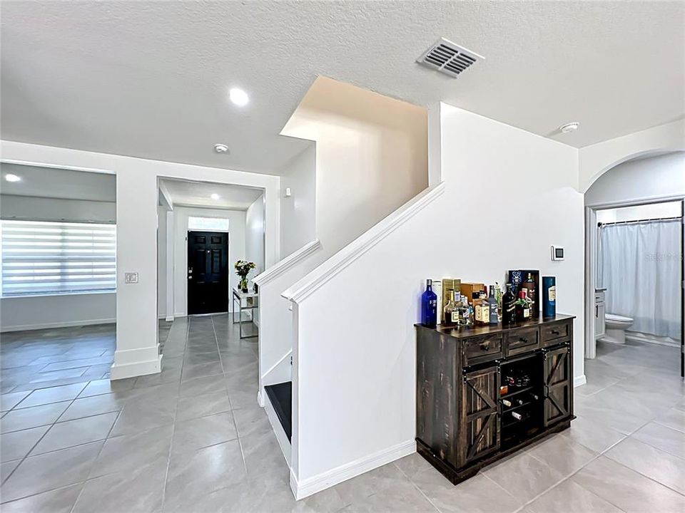 Activo con contrato: $550,000 (5 camas, 3 baños, 2674 Pies cuadrados)
