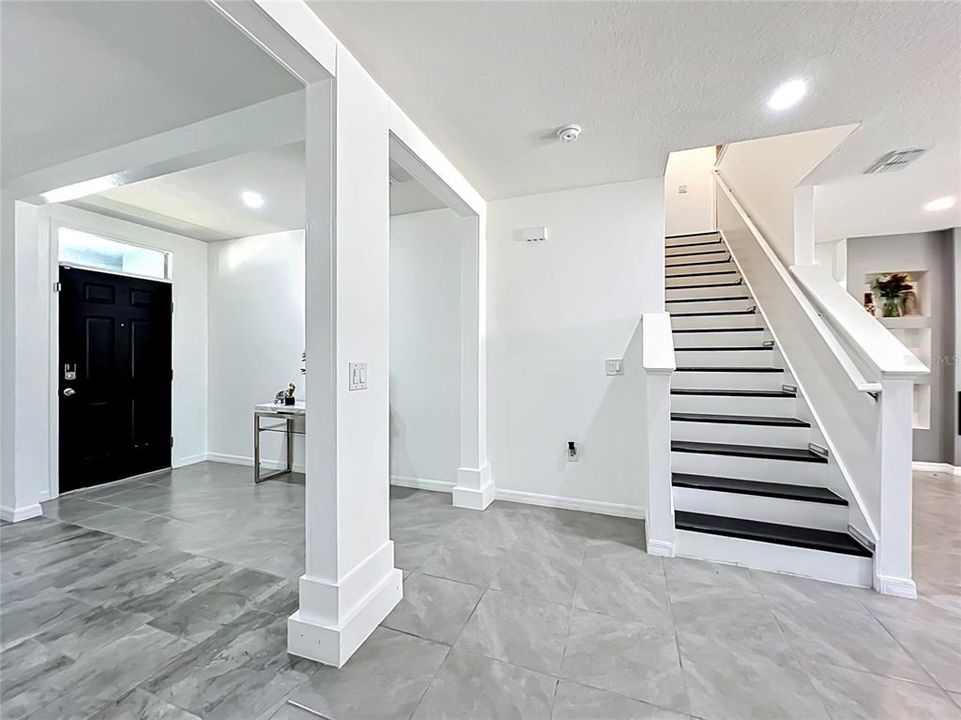 Activo con contrato: $550,000 (5 camas, 3 baños, 2674 Pies cuadrados)